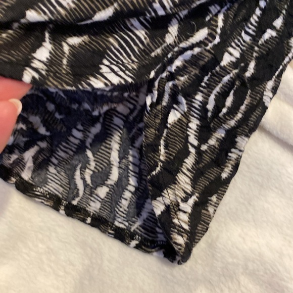 SLEEVELESS TOP - Picture 4 of 6